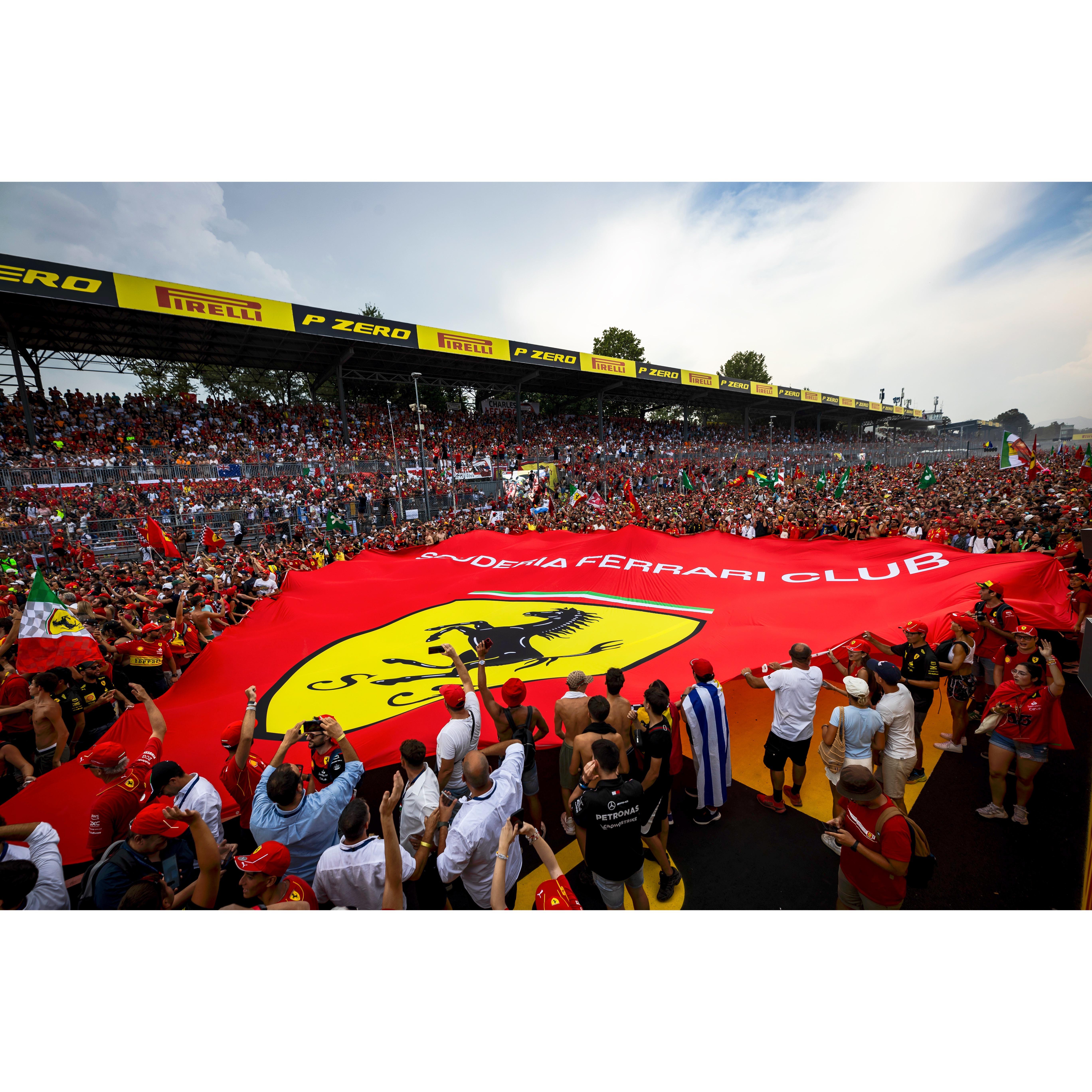 红牛车队逆转迈凯伦,勒克莱尔点燃赛场 红牛车队逆转迈凯伦,勒克莱尔点燃赛场