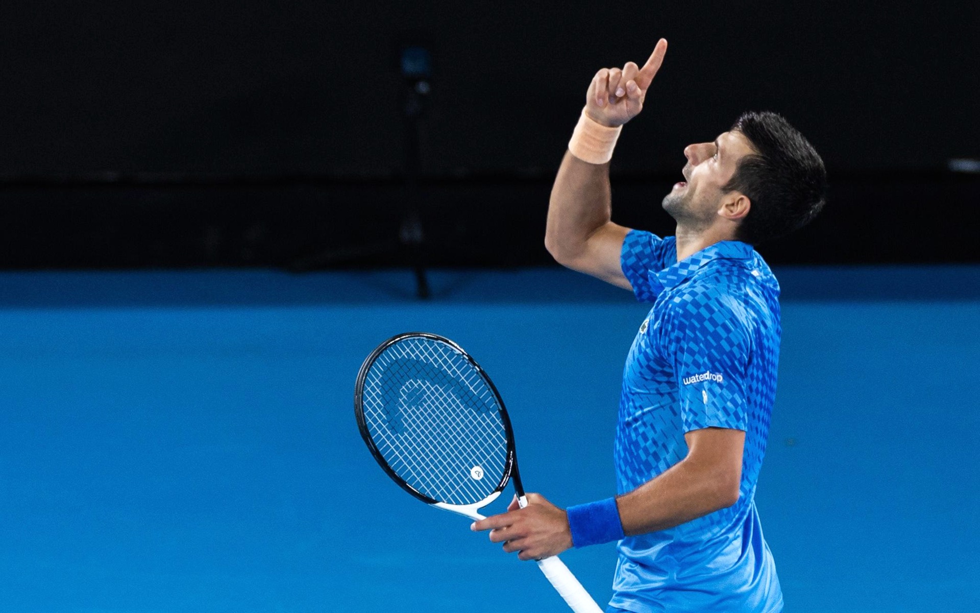 温网力克拉沃尔杯，德约科维奇惊艳四座