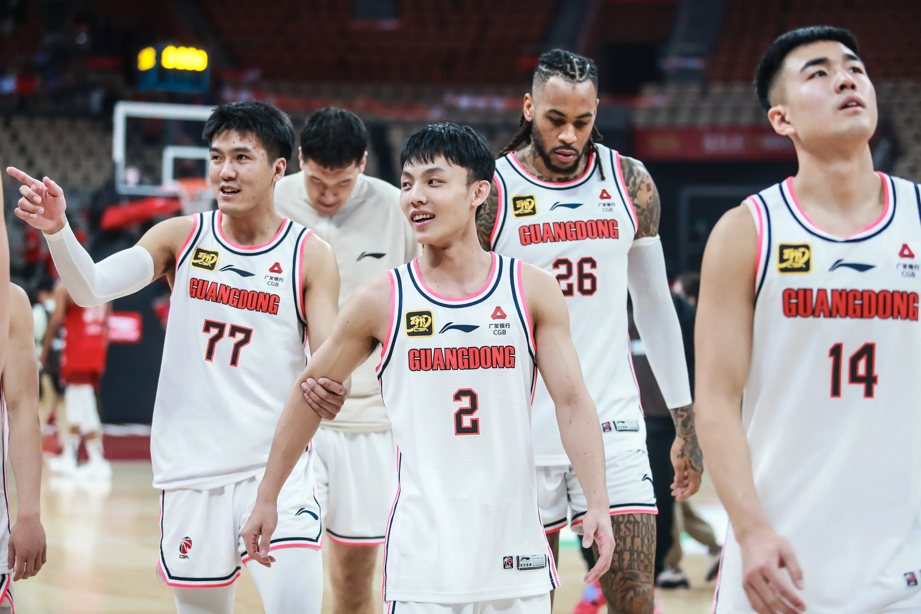 辽宁队完胜76人,詹姆斯关键制胜 辽宁队完胜76人,詹姆斯关键制胜