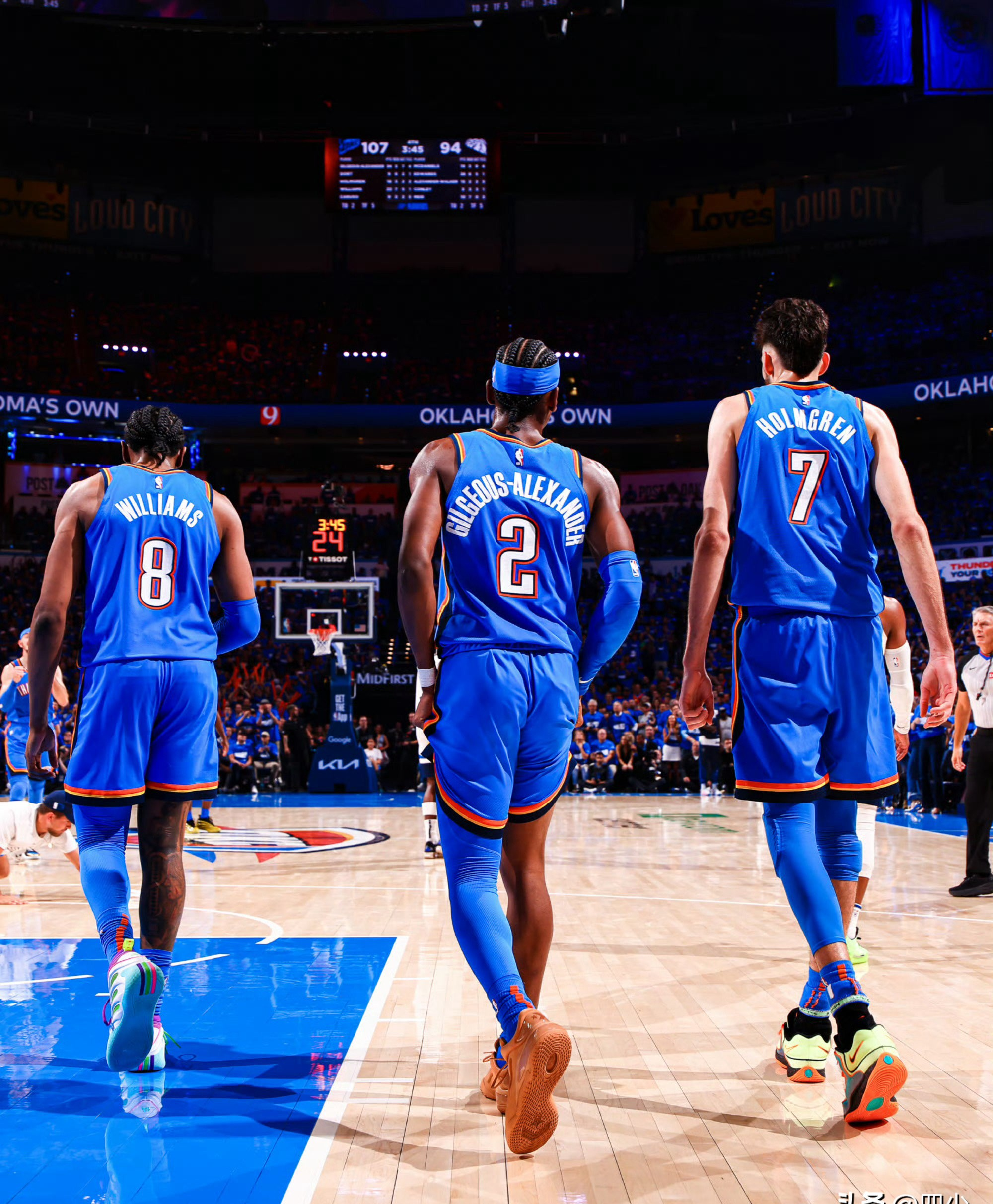 雄鹿险胜快船,福克斯点燃赛场 雄鹿险胜快船,福克斯点燃赛场