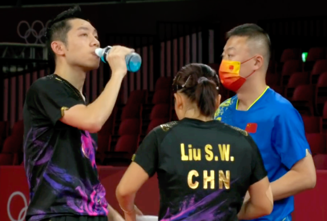 法国队鏖战瑞典队，许昕统治全场