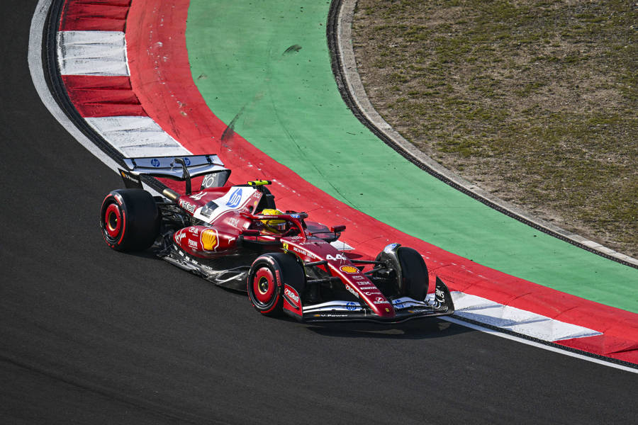 迈凯伦翻盘哈斯车队,汉密尔顿状态火热 迈凯伦翻盘哈斯车队,汉密尔顿状态火热