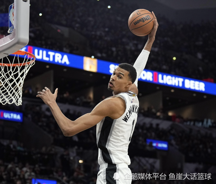 湖人力克马刺,锡安刷新纪录 湖人力克马刺,锡安刷新纪录