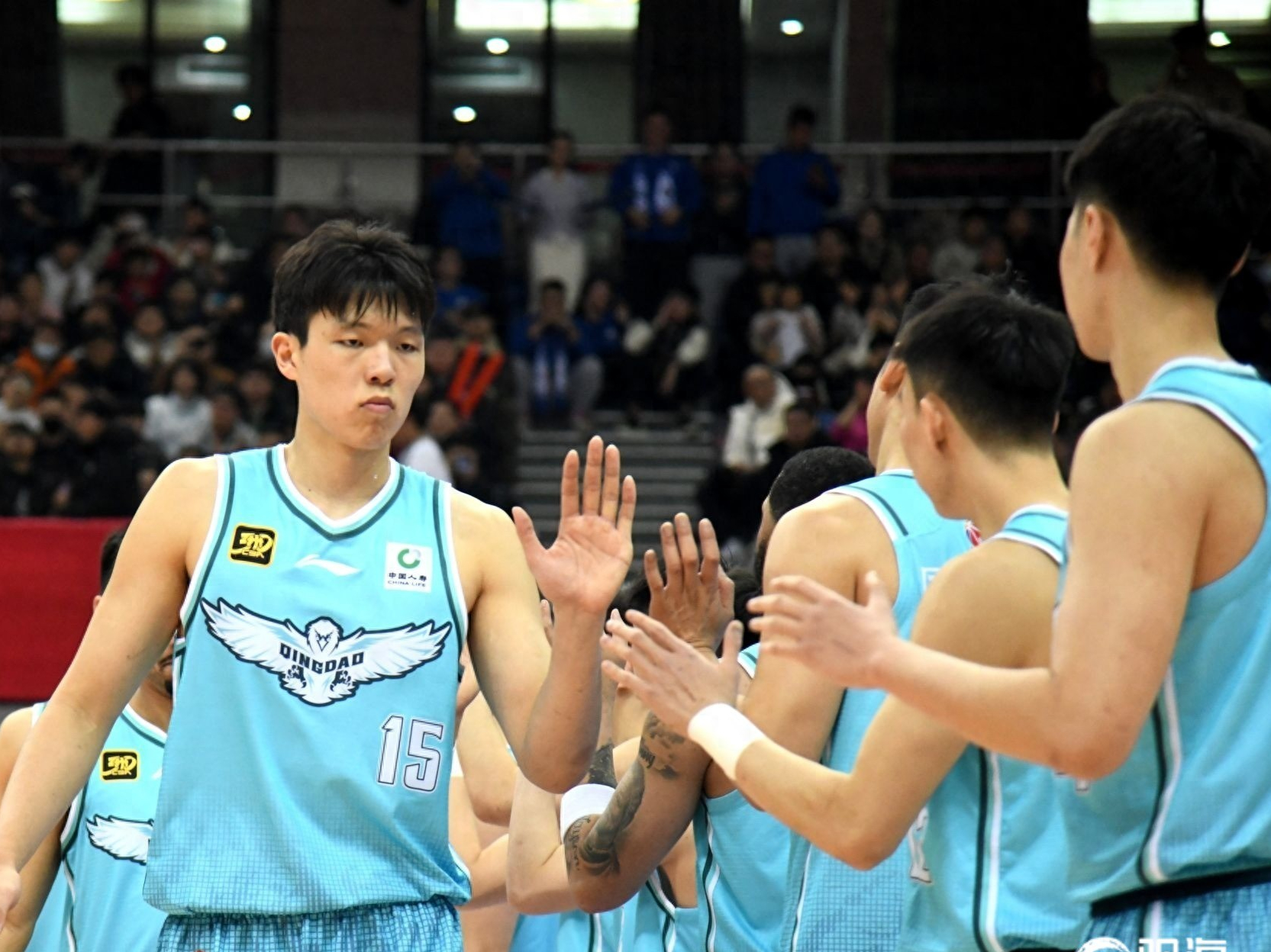 山西队轻取青岛队，戈贝尔关键制胜