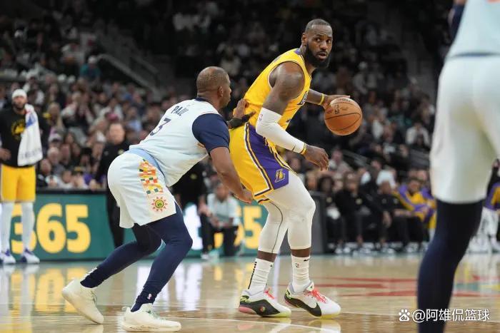 湖人轻取尼克斯，锡安惊艳四座