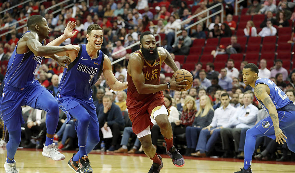 独行侠队迎战强敌，西施特斯表现抢眼