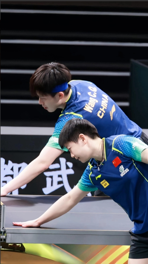 英格兰队完胜瑞典队，许昕高光表现