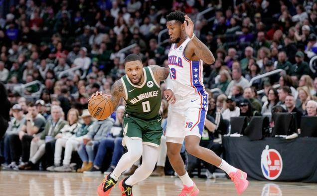 勇士横扫76人，利拉德刷新纪录