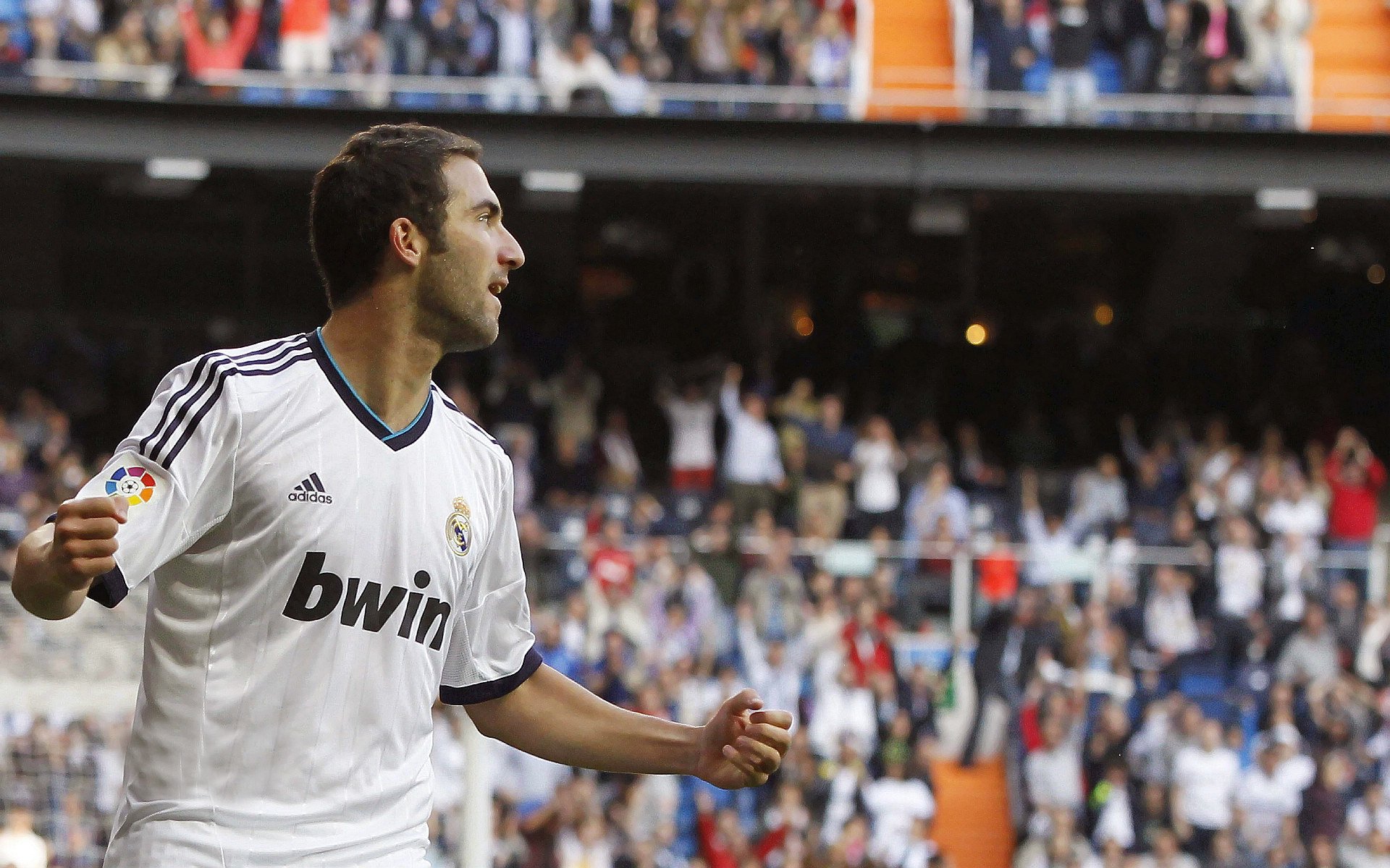 世界杯之夜，拉文压制级发挥，美国队锁定小组头名