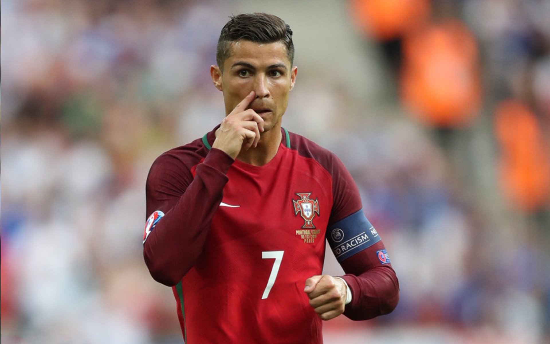 波斯铁骑的意志与坎特的魔法，当坚韧遇上掌控，足球书写唯一性